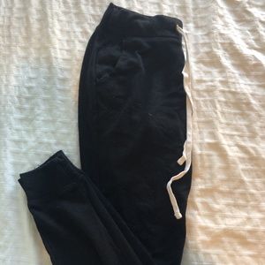 Black lounge joggers